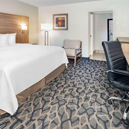 Ramada By Wyndham West Atlantic City Ег Харбър Тауншип Екстериор снимка