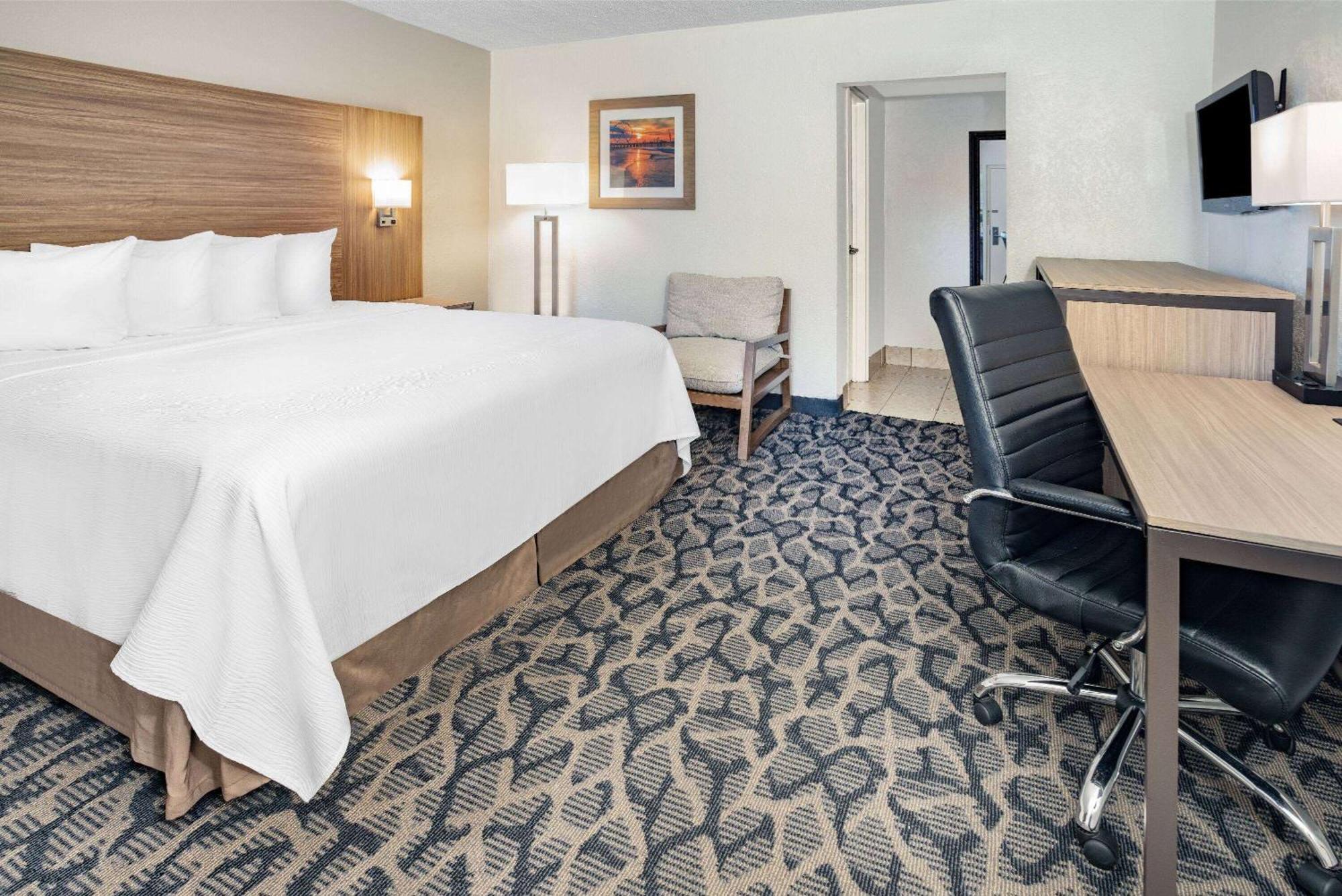 Ramada By Wyndham West Atlantic City Ег Харбър Тауншип Екстериор снимка