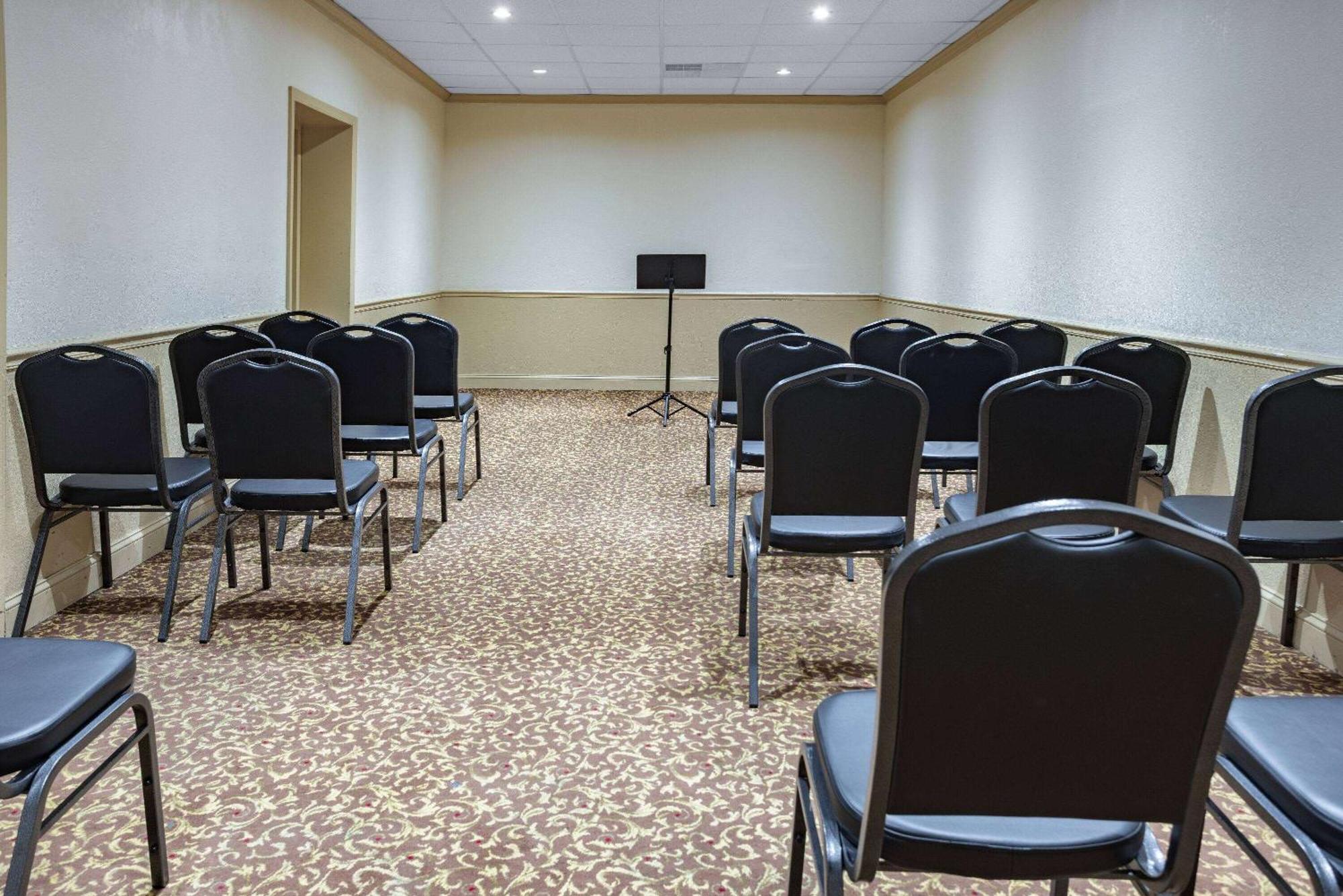 Ramada By Wyndham West Atlantic City Ег Харбър Тауншип Екстериор снимка