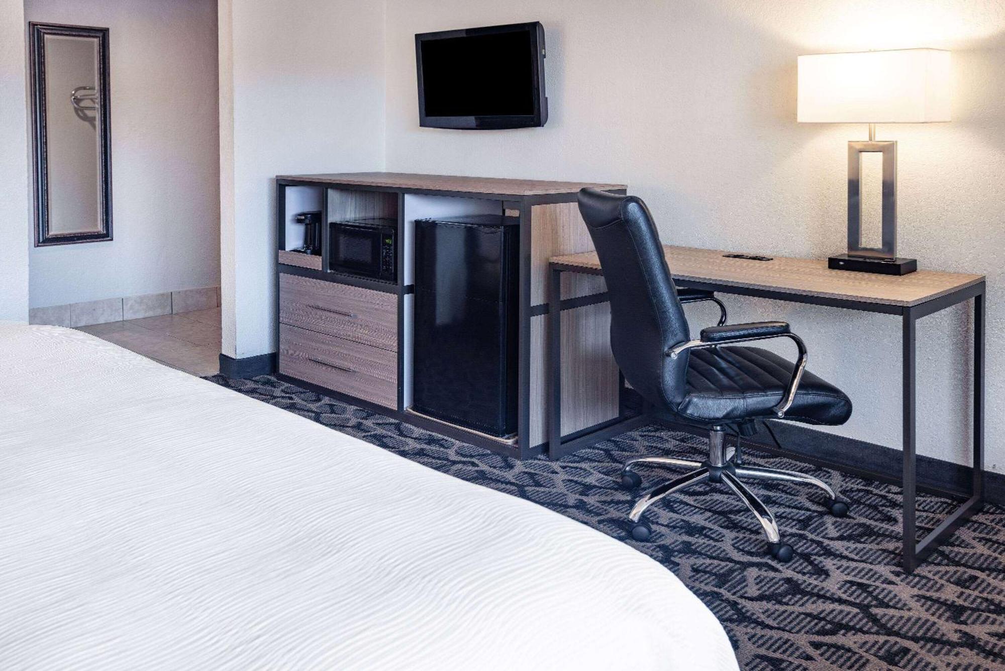 Ramada By Wyndham West Atlantic City Ег Харбър Тауншип Екстериор снимка