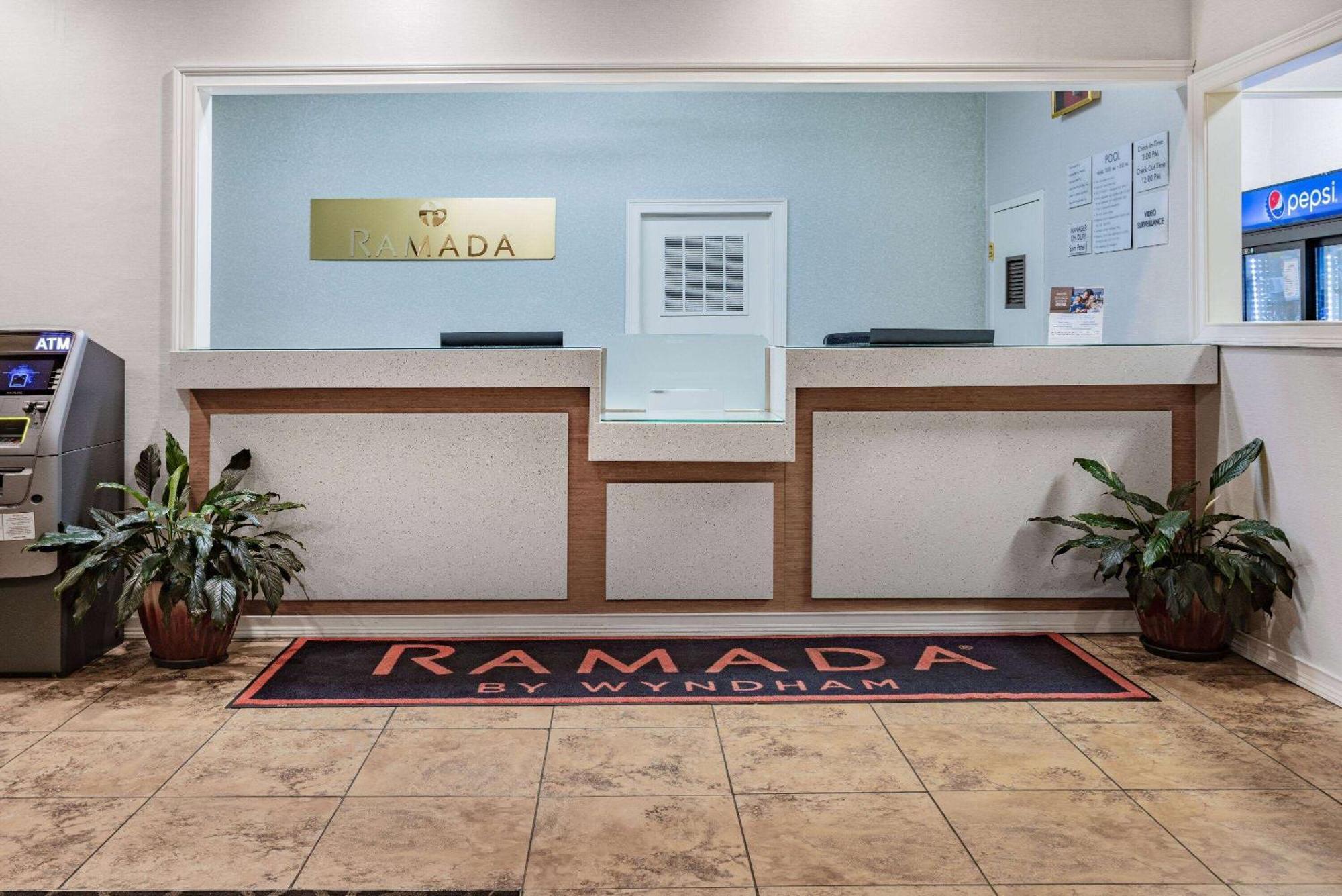 Ramada By Wyndham West Atlantic City Ег Харбър Тауншип Екстериор снимка